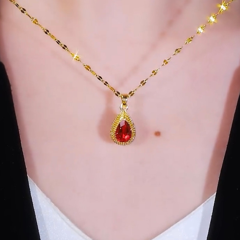 時尚紅色水晶榴蓮水滴項錬