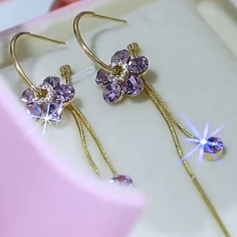 紫色花朵鋯石耳環