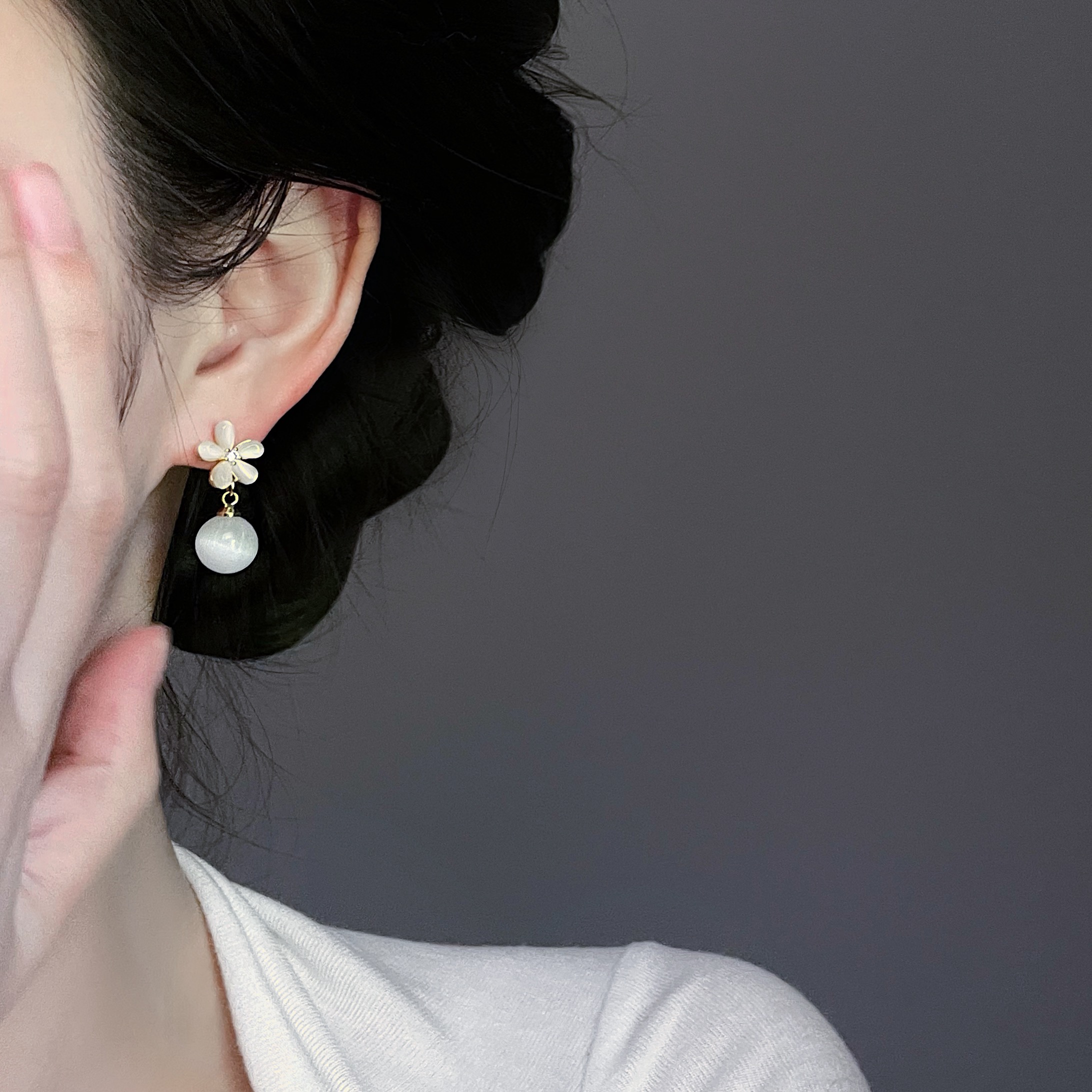 貓眼石花朵蚊香盤耳夾