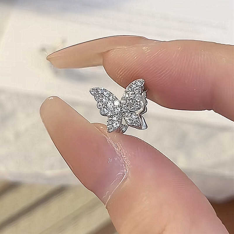 簡約滿鑽蝴蝶鋯石耳扣