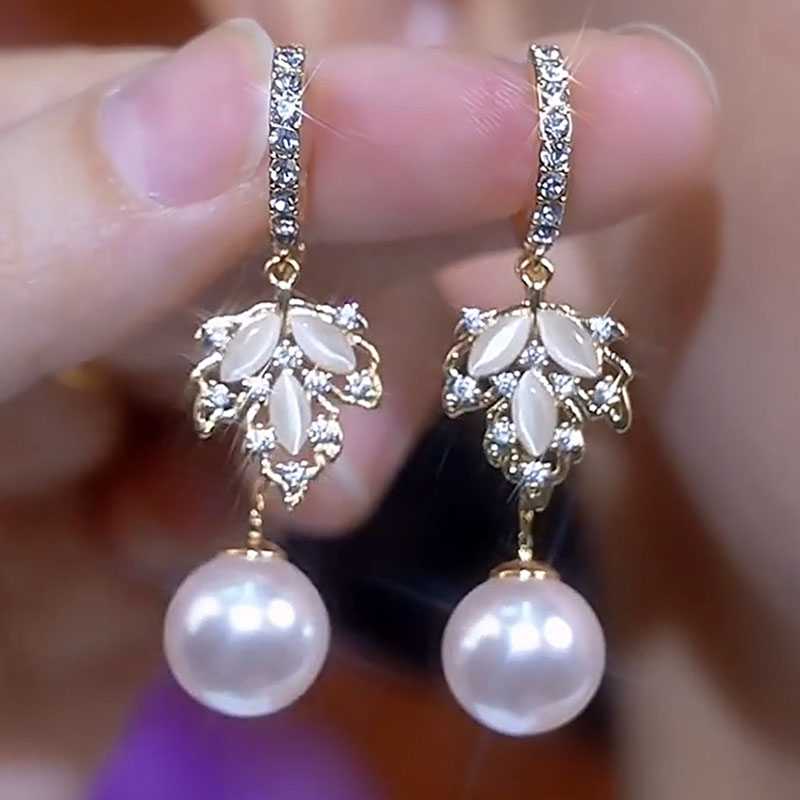 安克拉紅色楓葉珍珠耳環