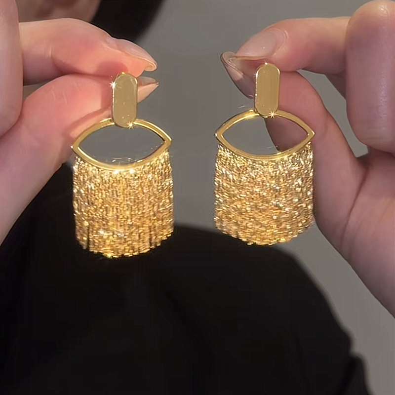 精緻復古金色流蘇耳環