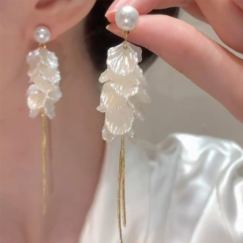 珍珠貝殼葉長款流蘇耳環