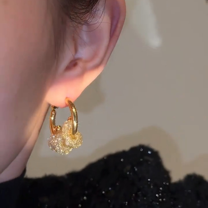 法式設計感鏤空網紗耳扣