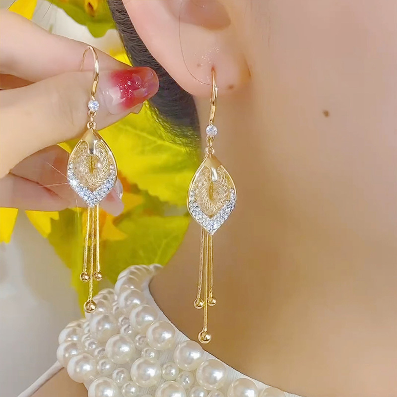 時尚輕奢鋯石水滴流蘇耳環