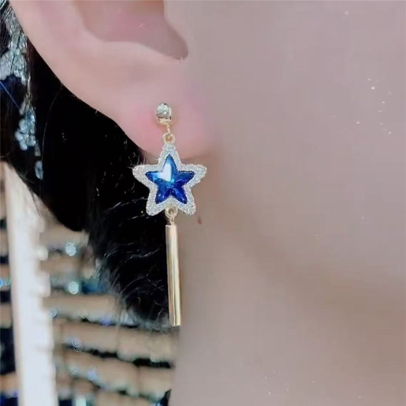 星星不對稱鑲鑽珍珠耳環