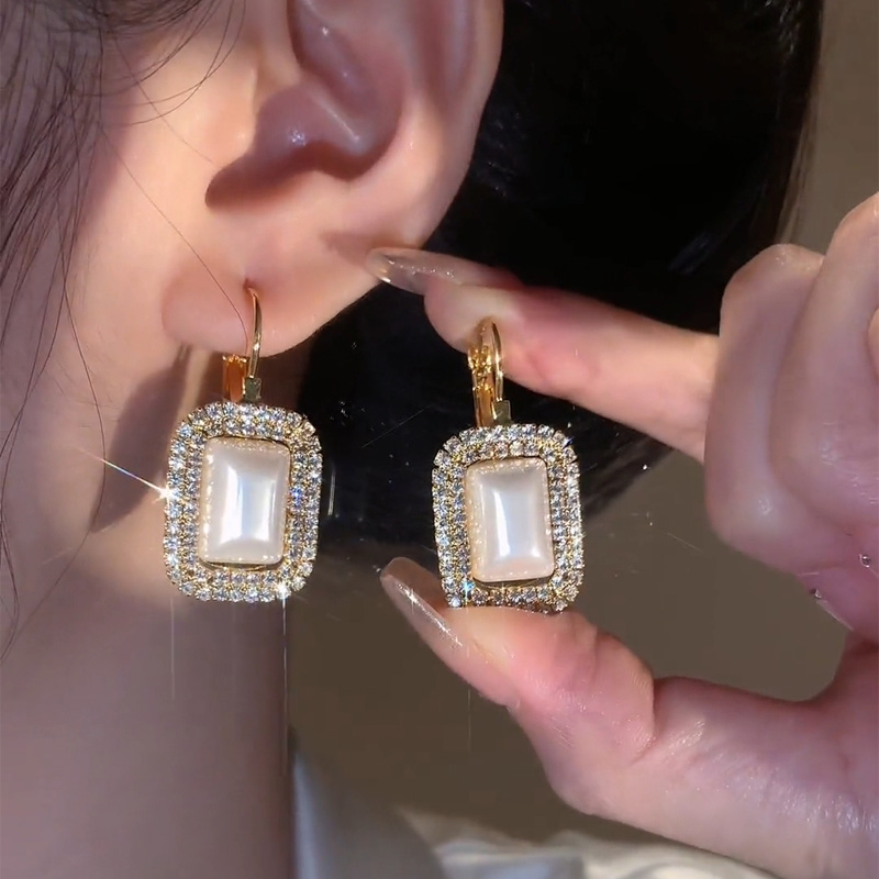 方塊鋯石高級感耳環