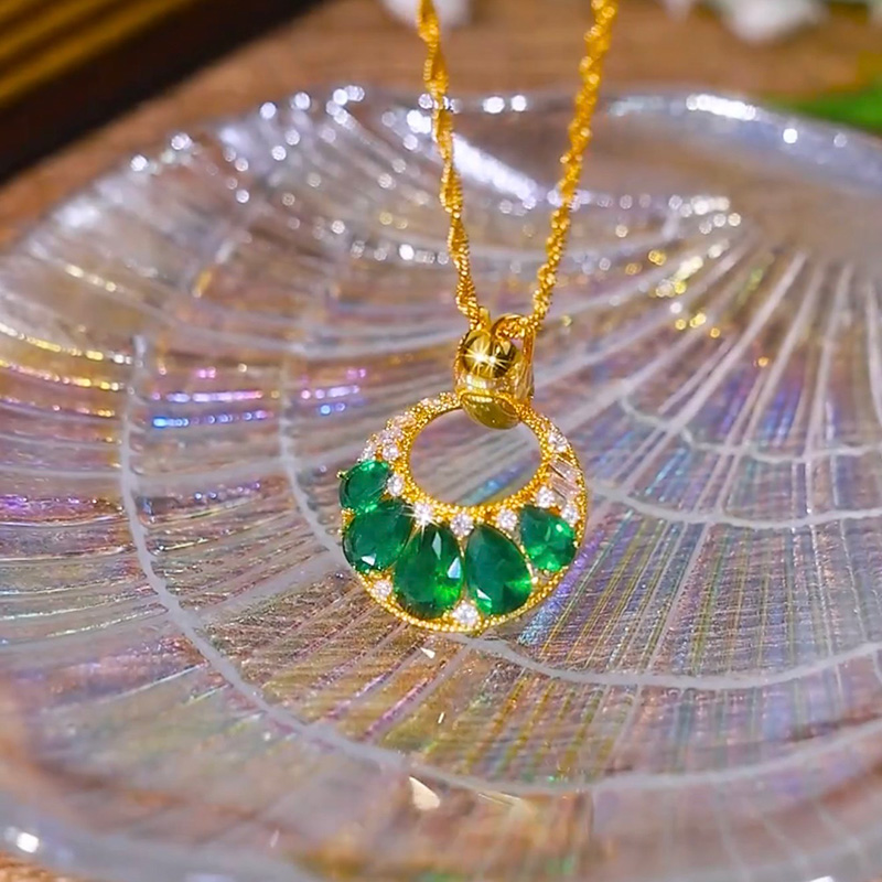 祖母綠水晶圈圈項鍊