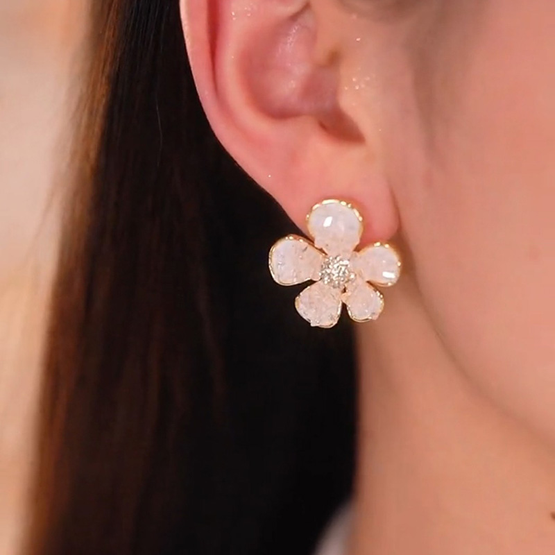 粉紅色水晶花朵耳環