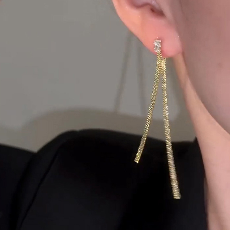 輕奢風鋯石流蘇耳環