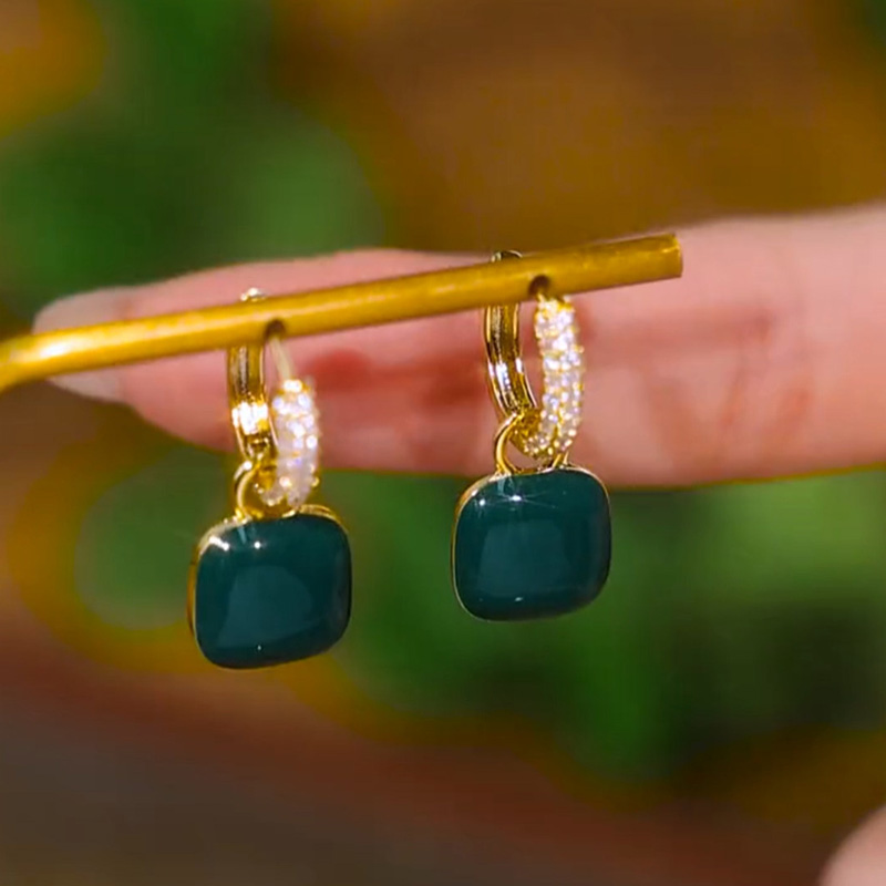 綠色貓眼石氣質耳環