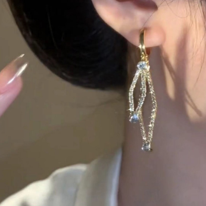 超閃幾何菱形滿鑽耳環