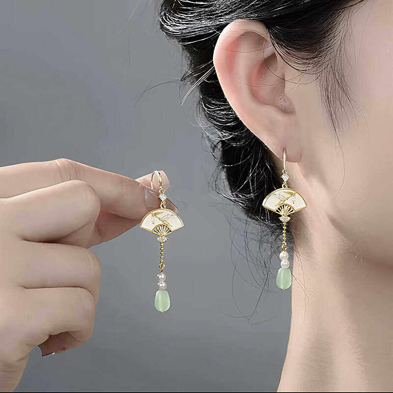 復古扇形和田玉耳環