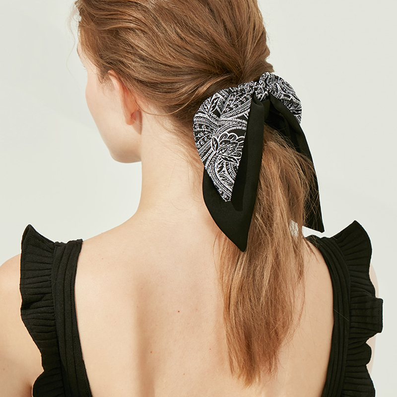 復古簡約蝴蝶結發繩  側面展示