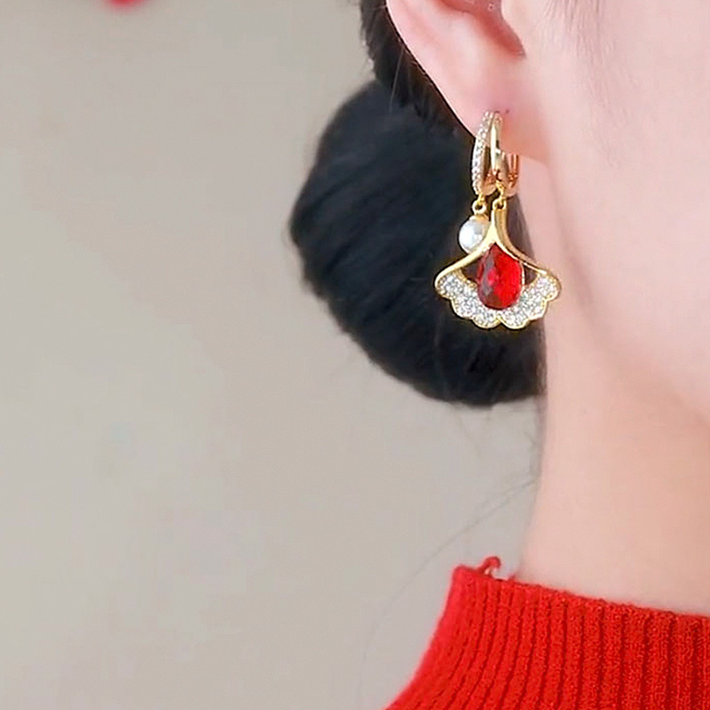 紅色銀杏葉珍珠耳環