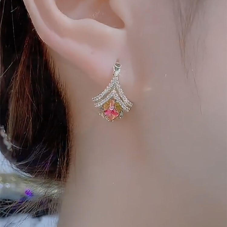 微鑲滿鑽一克拉炫彩水晶耳環