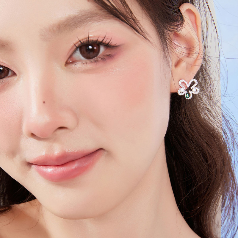 鏤空復古花朵•夾式耳環