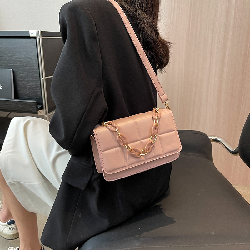 COOLE真皮女包2023新款小众设计潮流高级纯色精致简约百搭斜挎小方包