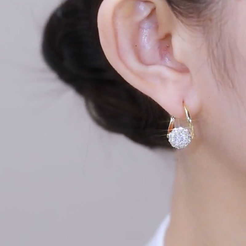 旋轉鋯石一克拉精緻小巧耳環