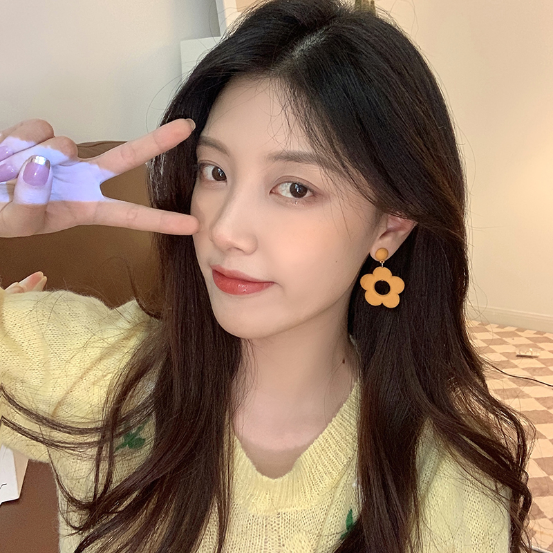 甜美氣質花朵蚊香盤耳夾