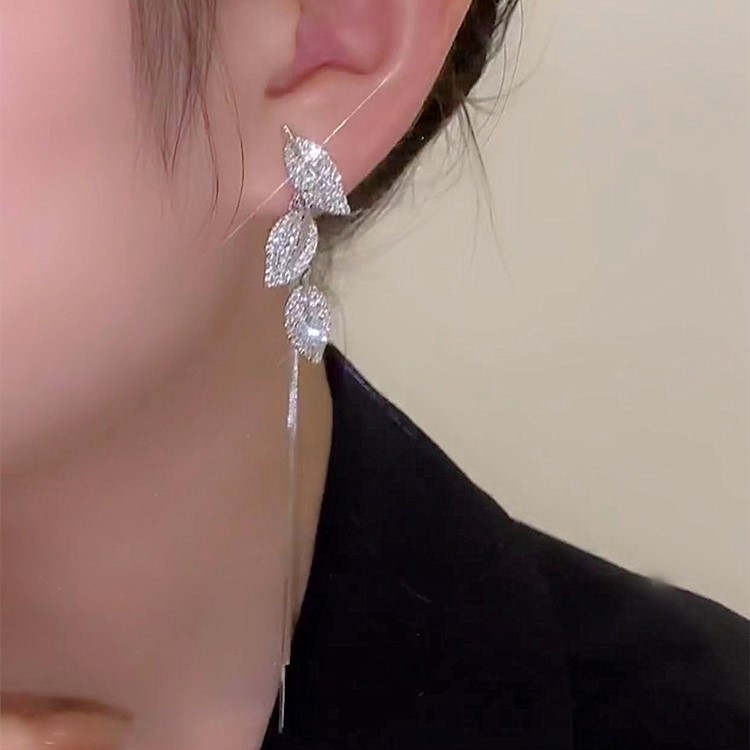 氣質百搭一款多戴葉子流蘇耳環