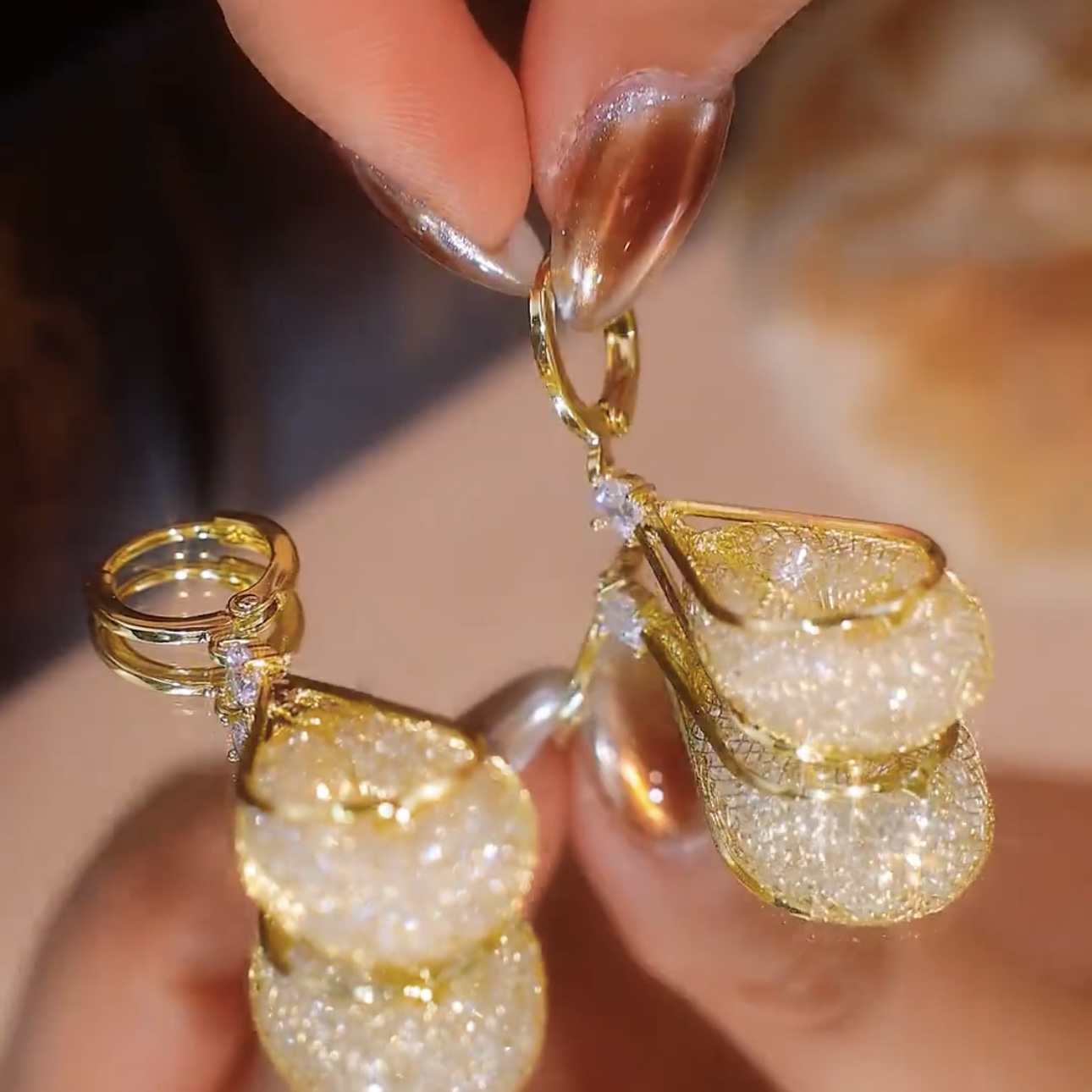 高級感時尚金絲網水滴耳環