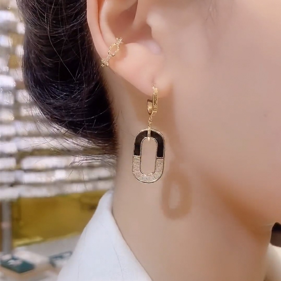 S925銀針黑色U形耳環