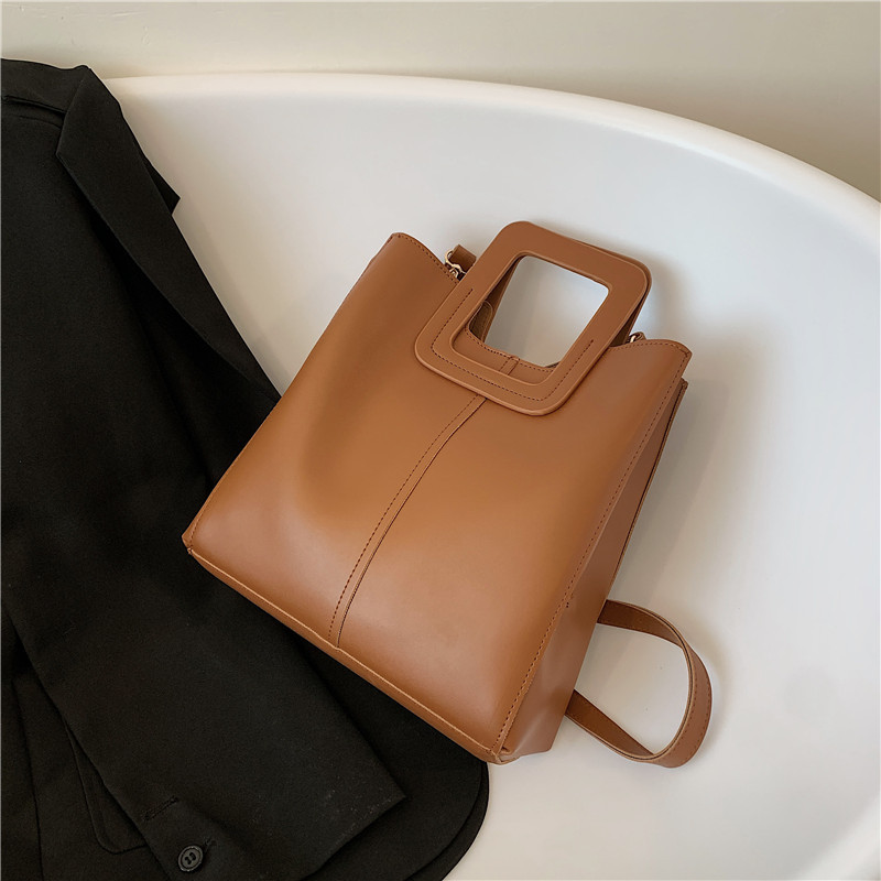 新款秋冬百搭大包包復古高級感單肩手提水桶包