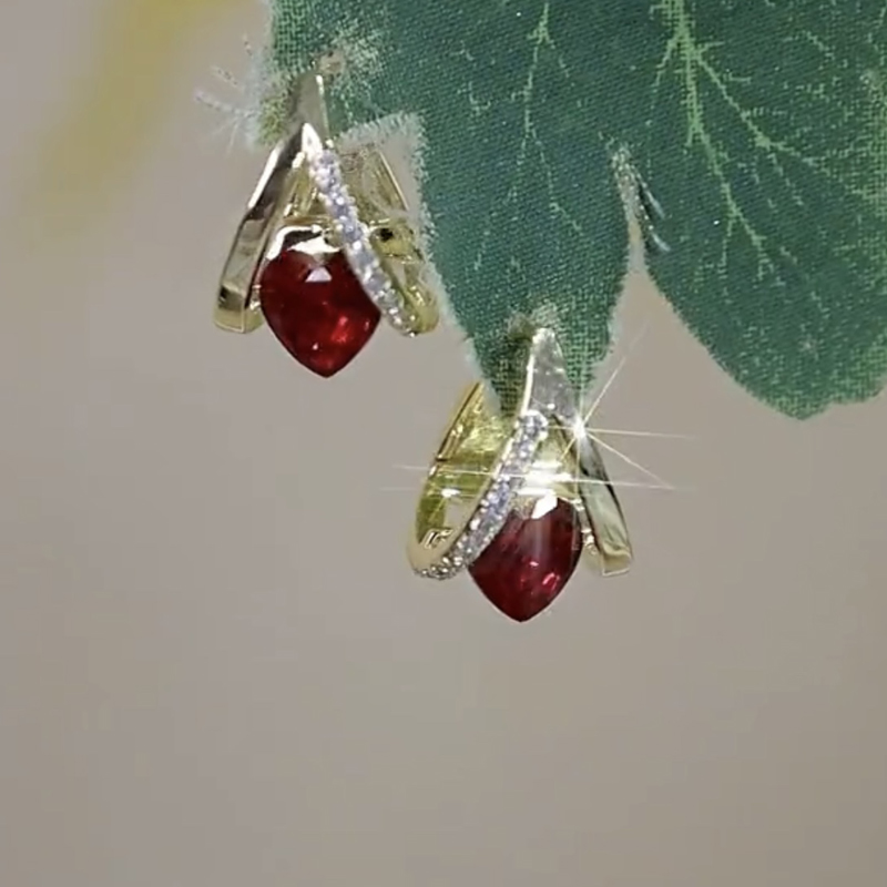 紅色愛心鋯石耳環