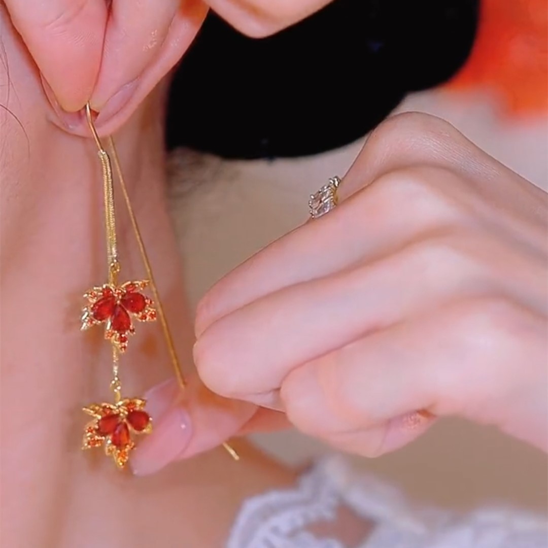 紅色楓葉兩片耳線耳環