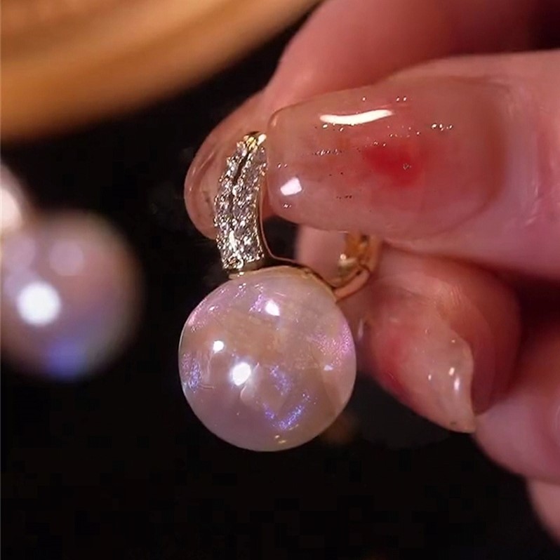 微鑲極光珠百搭耳環