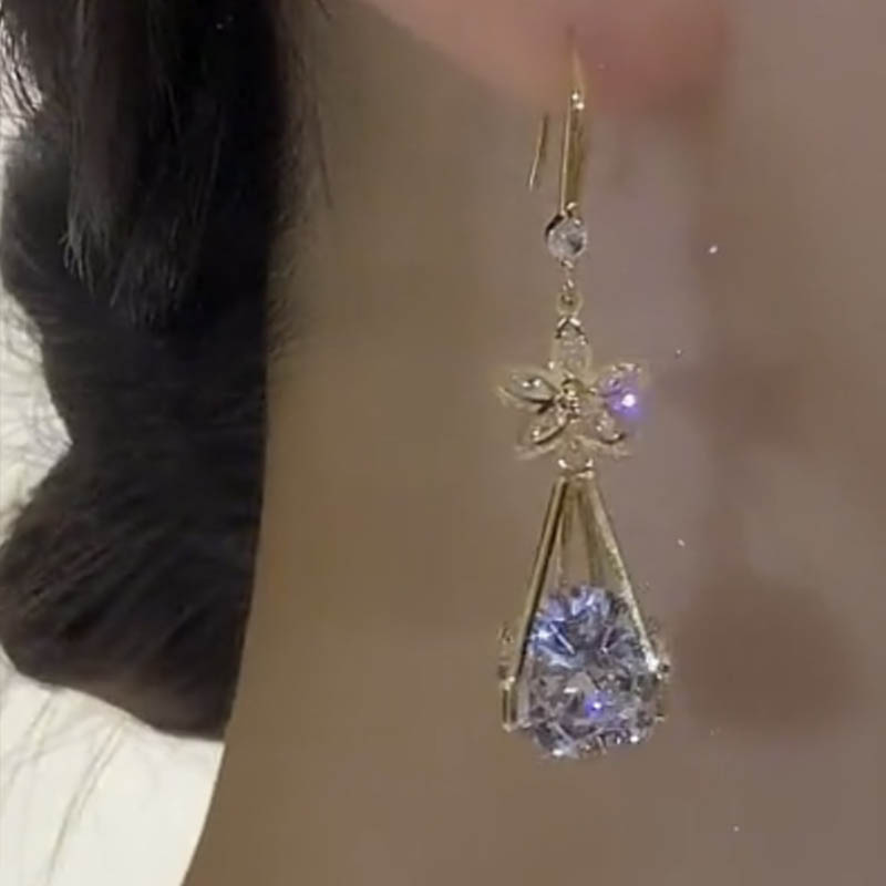 精緻鋯石花朵耳環