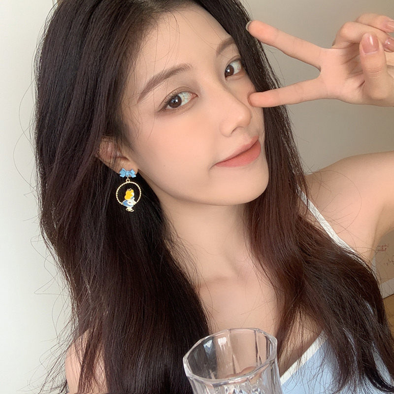 在逃公主蝴蝶結耳環