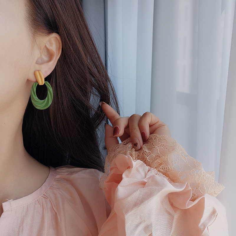 綠色復古港風蚊香盤耳環