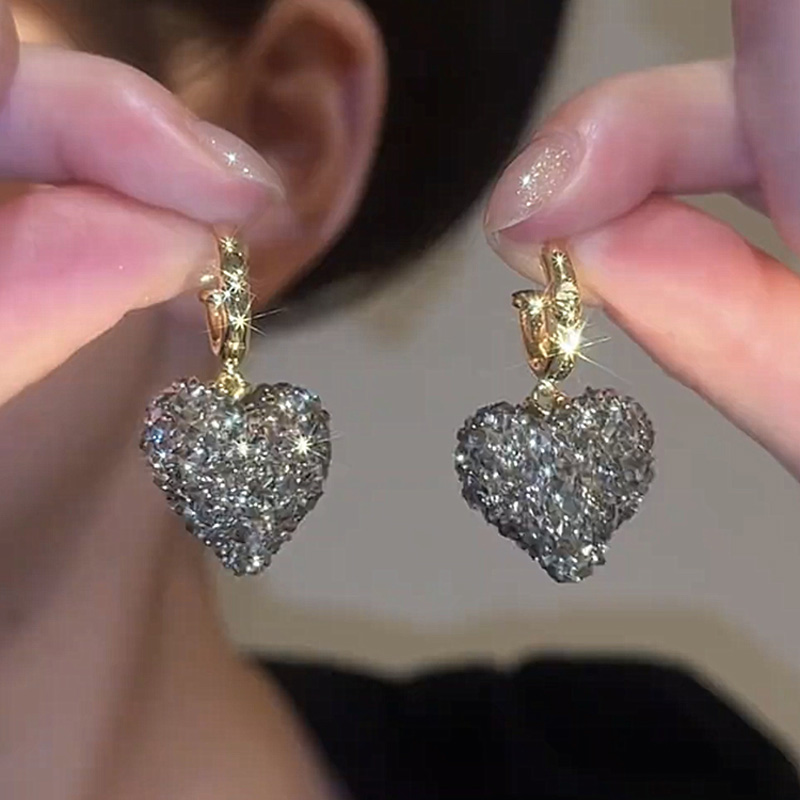 輕奢灰滿鑽愛心s925銀耳環   