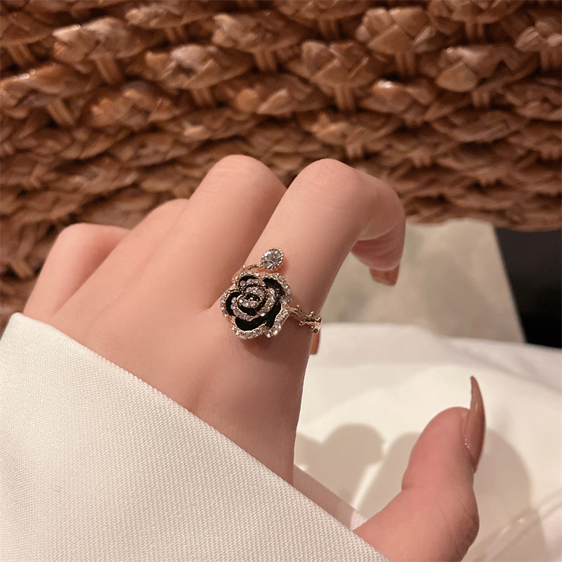 山茶花個性時尚戒指