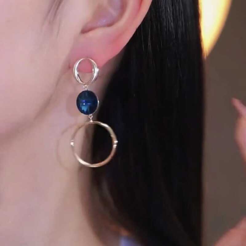 女神範不對稱藍水晶耳環