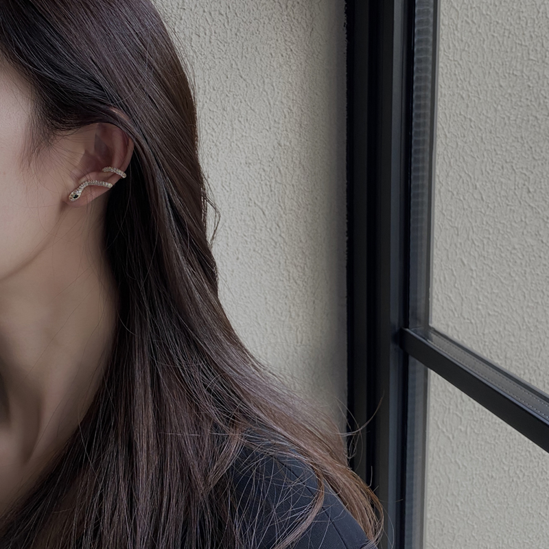 時尚超閃鋯石蛇形耳環