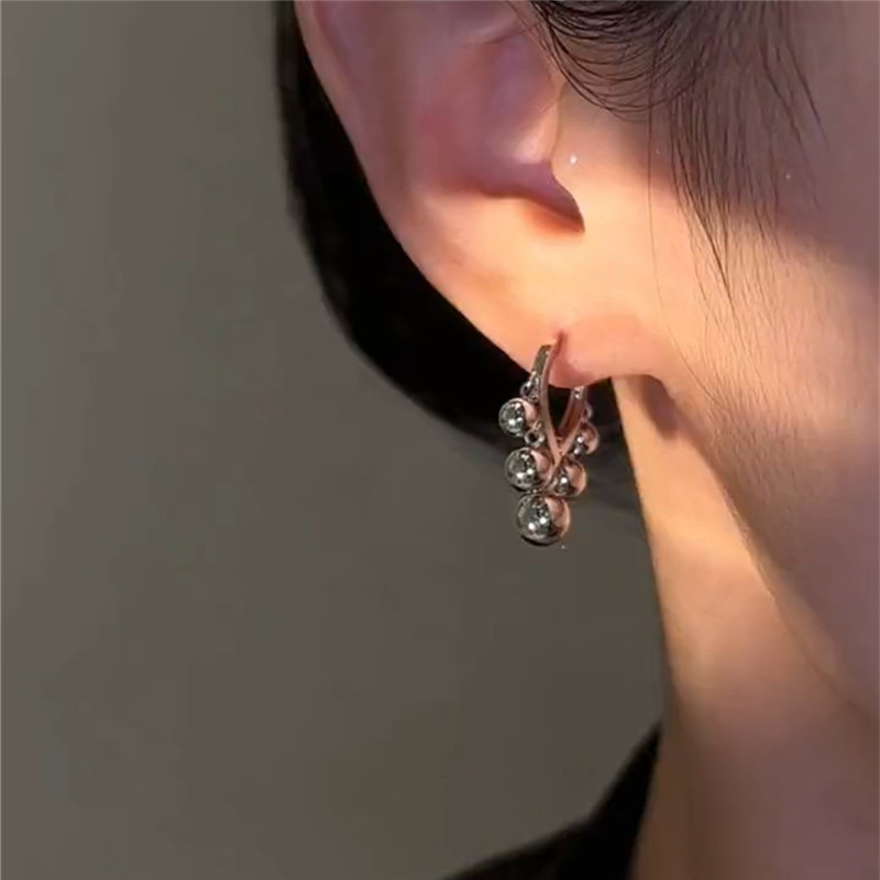 小圓球氣質純銀耳環