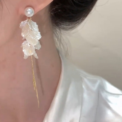 珍珠貝殼葉長款流蘇耳環