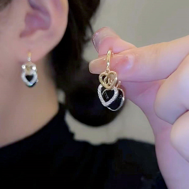 黑色多層愛心鋯石耳環--FANYIACC