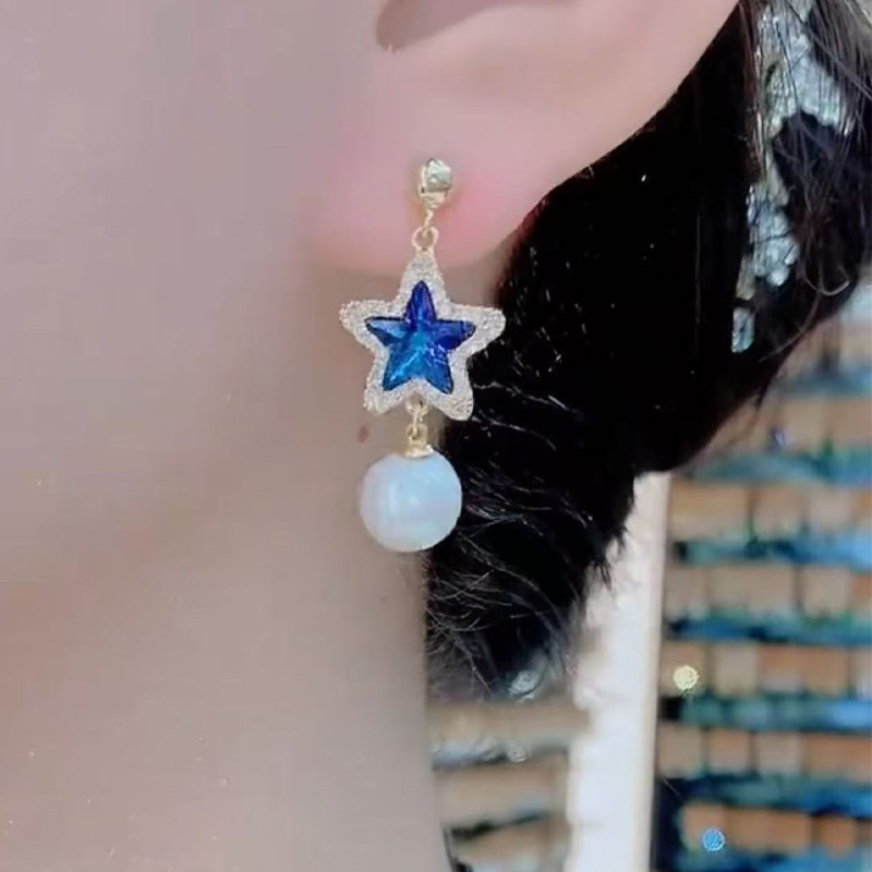 星星不對稱鑲鑽珍珠耳環