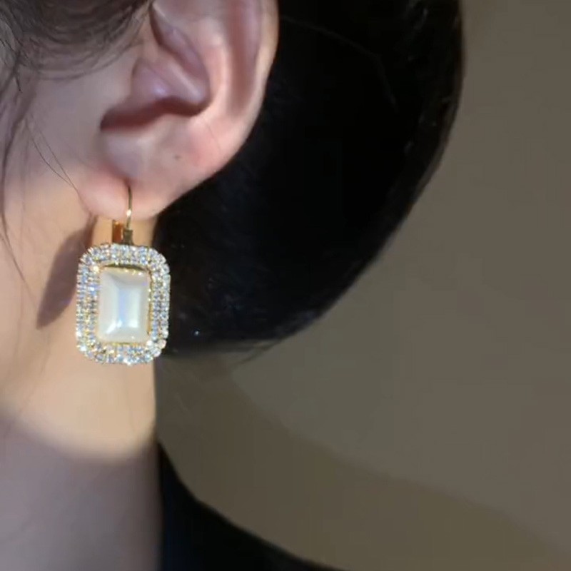 方塊鋯石高級感耳環
