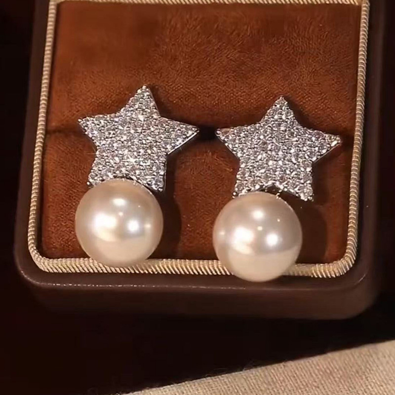 滿鑽五角星優雅時尚耳環