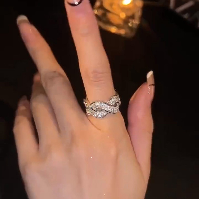 韓系名媛風交叉個性戒指【可調節大小】-FANYIACC