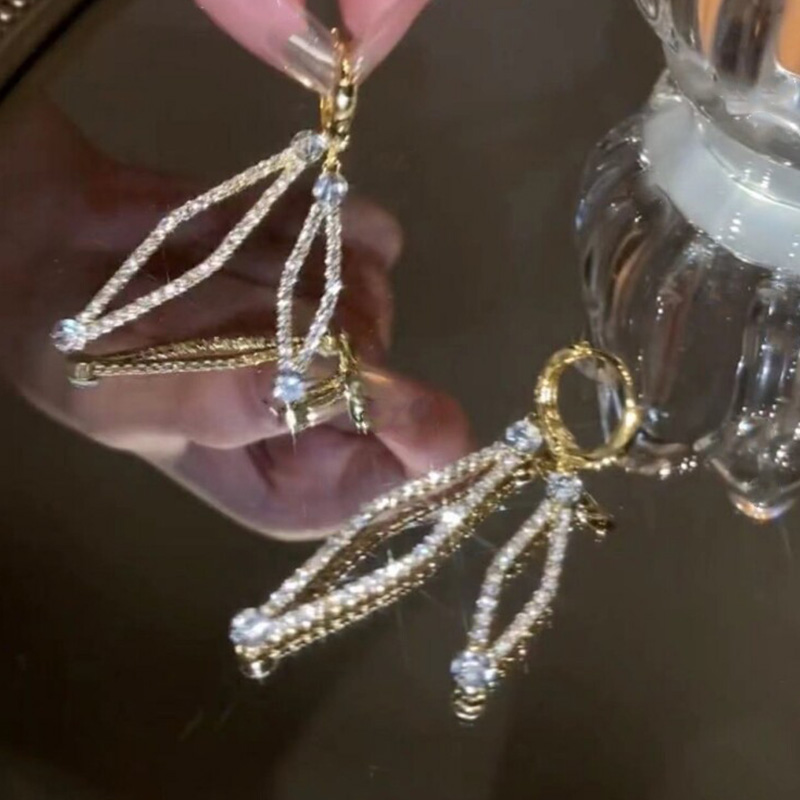 超閃幾何菱形滿鑽耳環