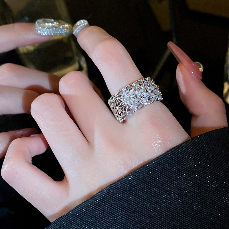 滿天星莫桑鑽純銀戒指   