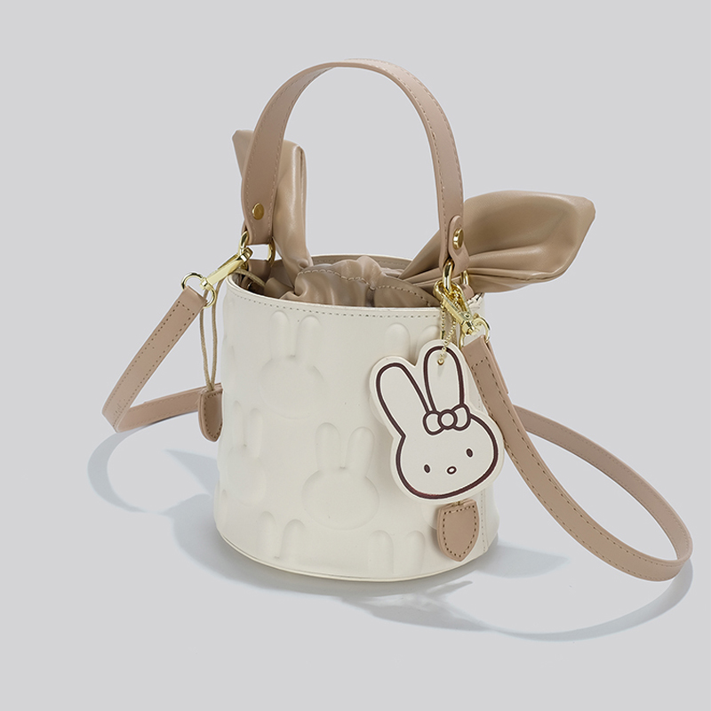 小水桶大容量 斜肩包 白色可愛包包