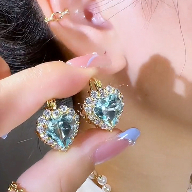 愛心滿鑽水晶耳環