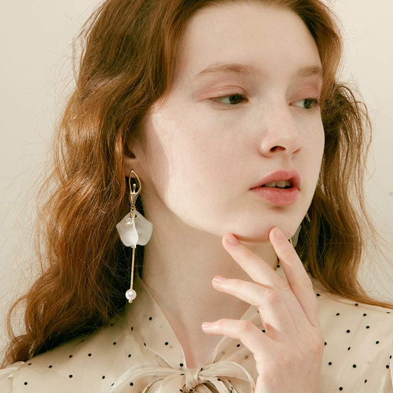 仙氣芭蕾女孩長款垂墜式耳環